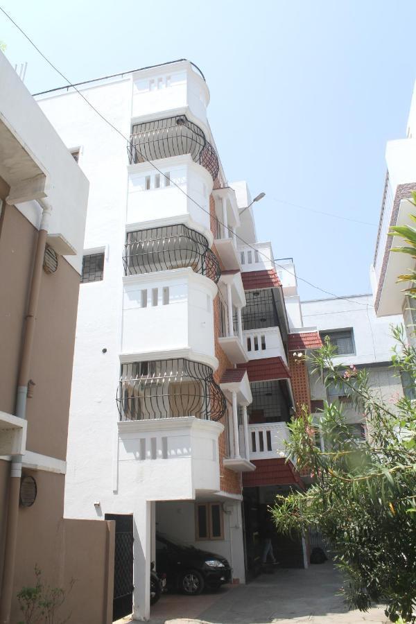 Skyry Hotels T Nagar Chennai Exterior foto